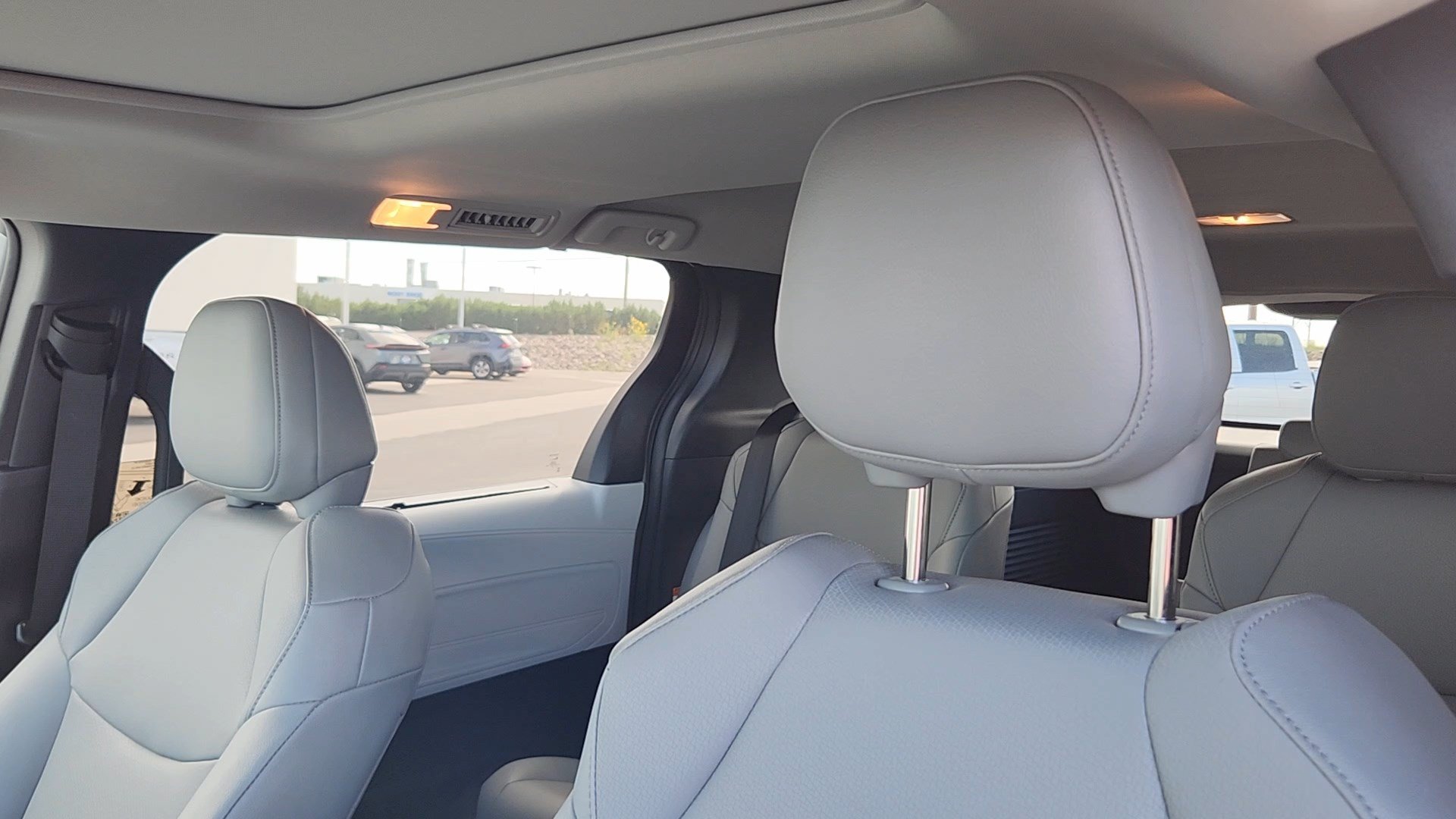Certified 2026 Toyota Sienna XLE AWD/4WD image 9