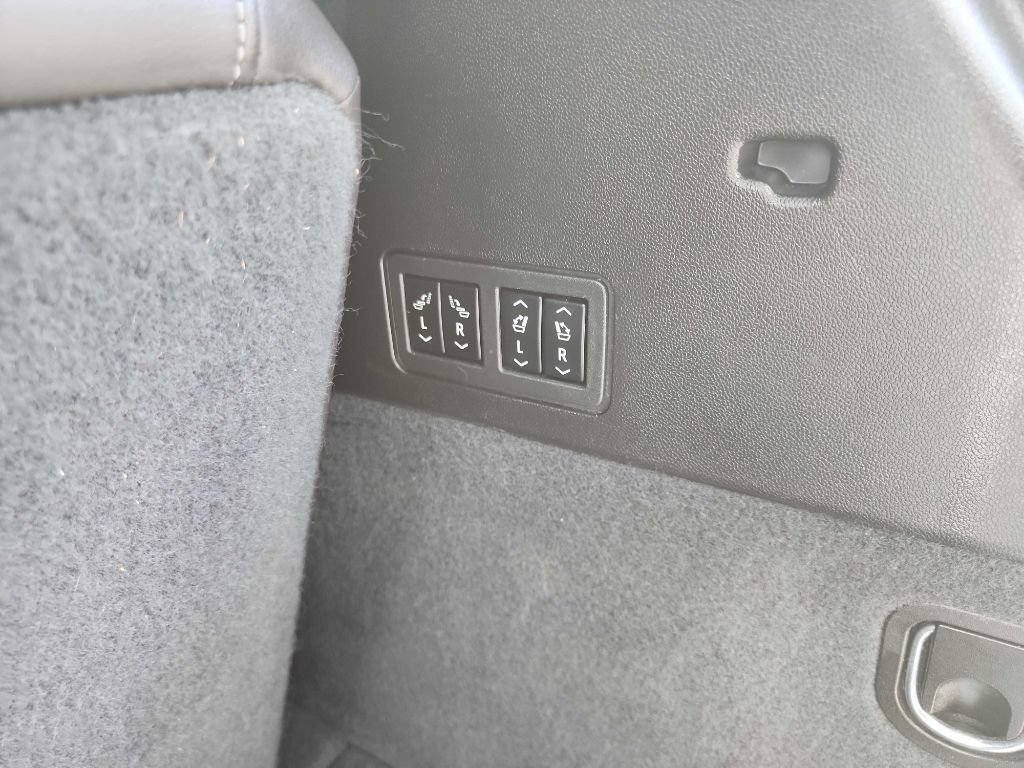 Used 2020 Cadillac XT6 Premium Luxury FWD image 33