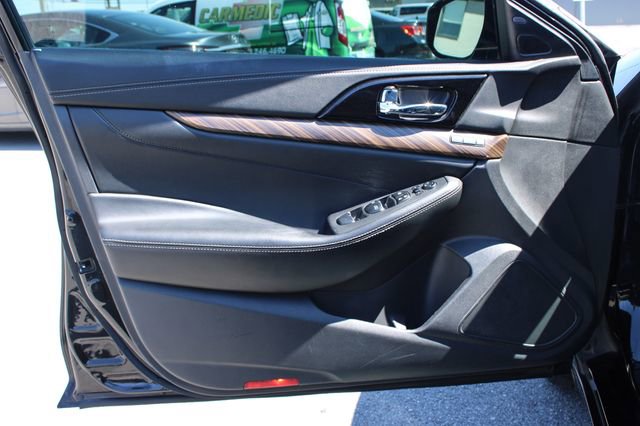 Used 2016 Nissan Maxima Platinum image 10