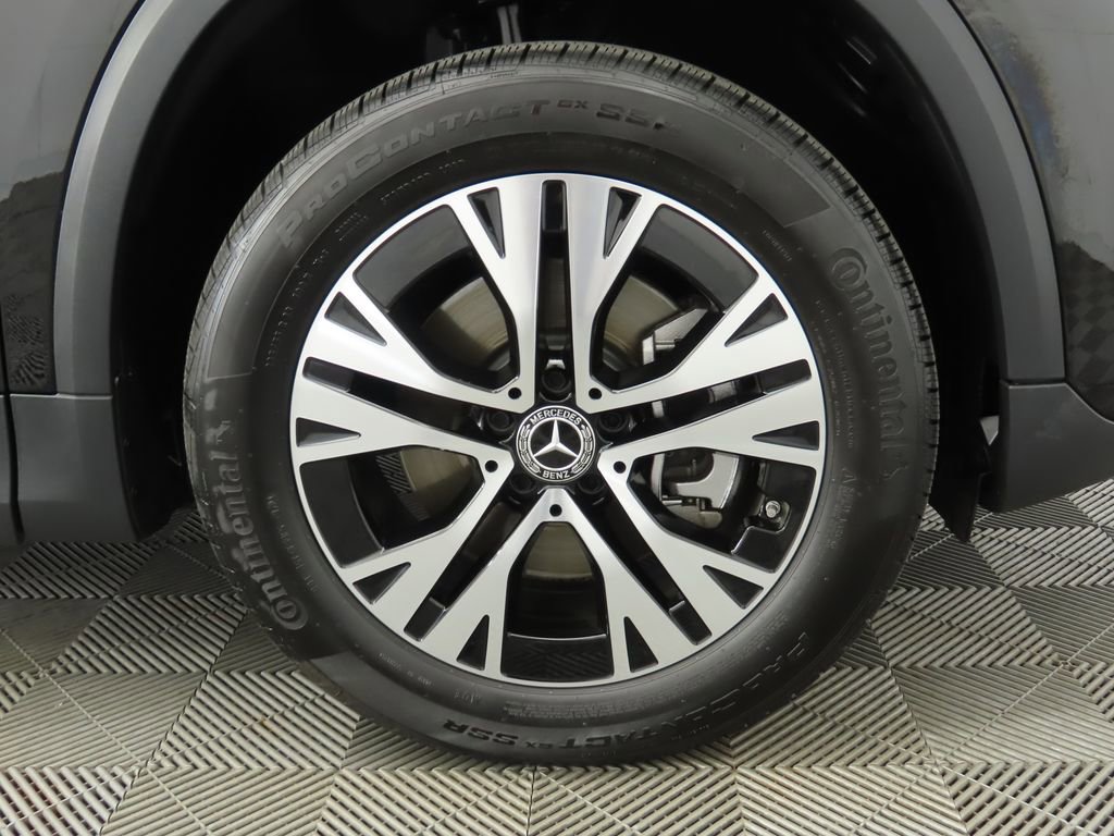 Certified 2025 Mercedes-Benz GLA 250 image 33