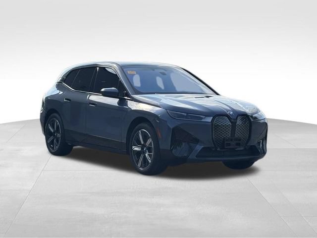 Used 2025 BMW iX xDrive50 AWD/4WD image 11