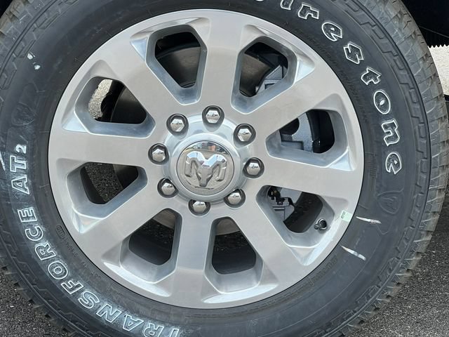 New 2026 RAM 3500 Big Horn AWD/4WD image 6