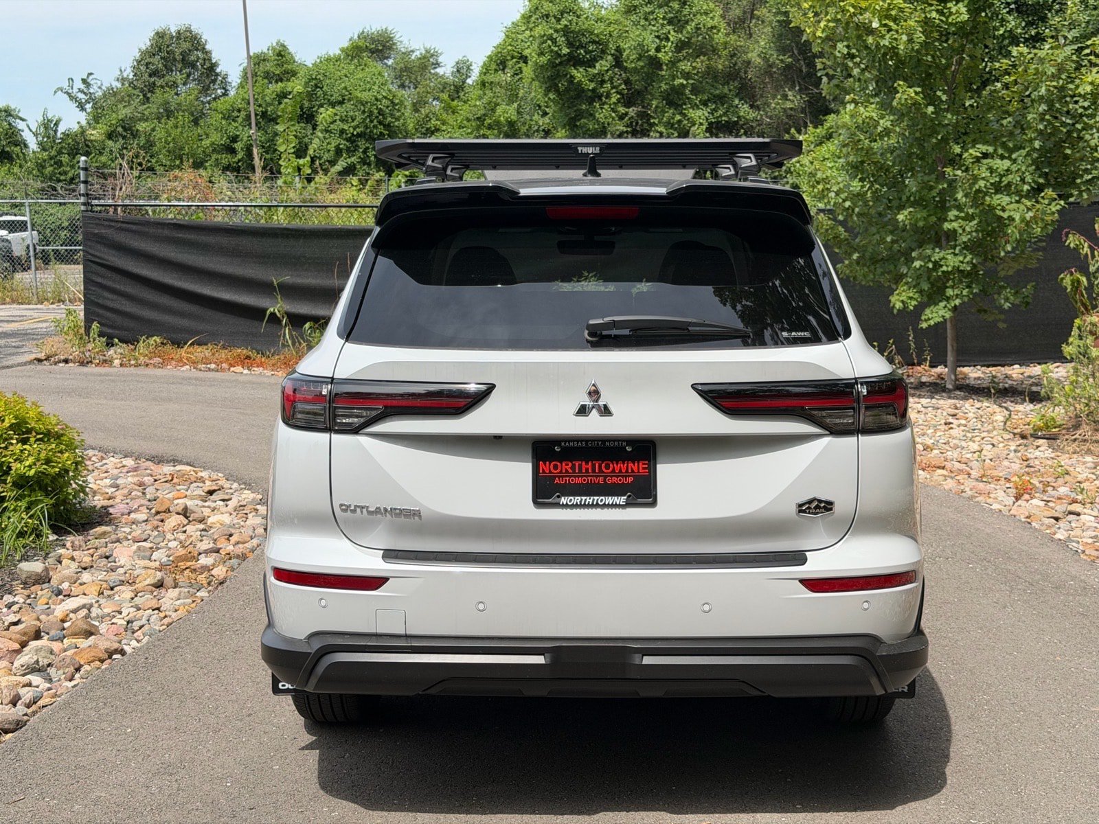 New 2026 Mitsubishi Outlander AWD image 4
