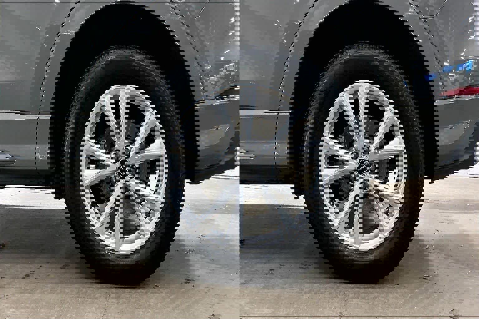 Certified 2025 Audi Q3 2.0T Premium image 12