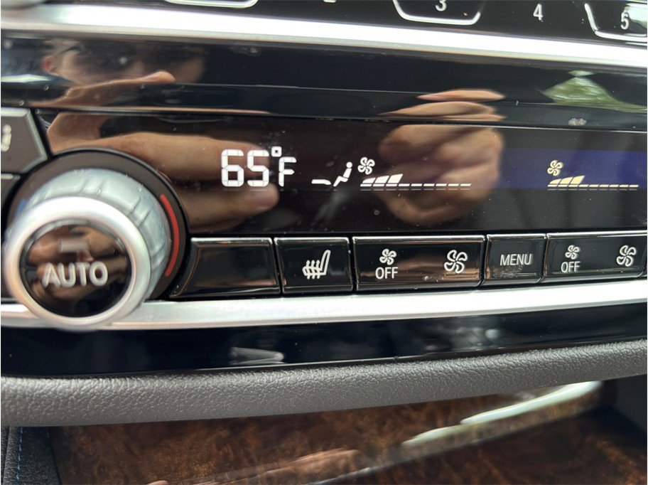 Used 2019 BMW 640i Gran Turismo xDrive w/ M Sport Package image 36