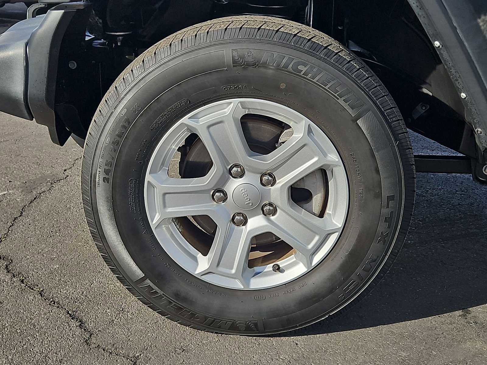 Used 2021 Jeep Wrangler Sport S image 13