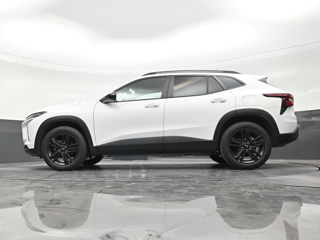 Used 2025 Chevrolet Trax ACTIV FWD image 20