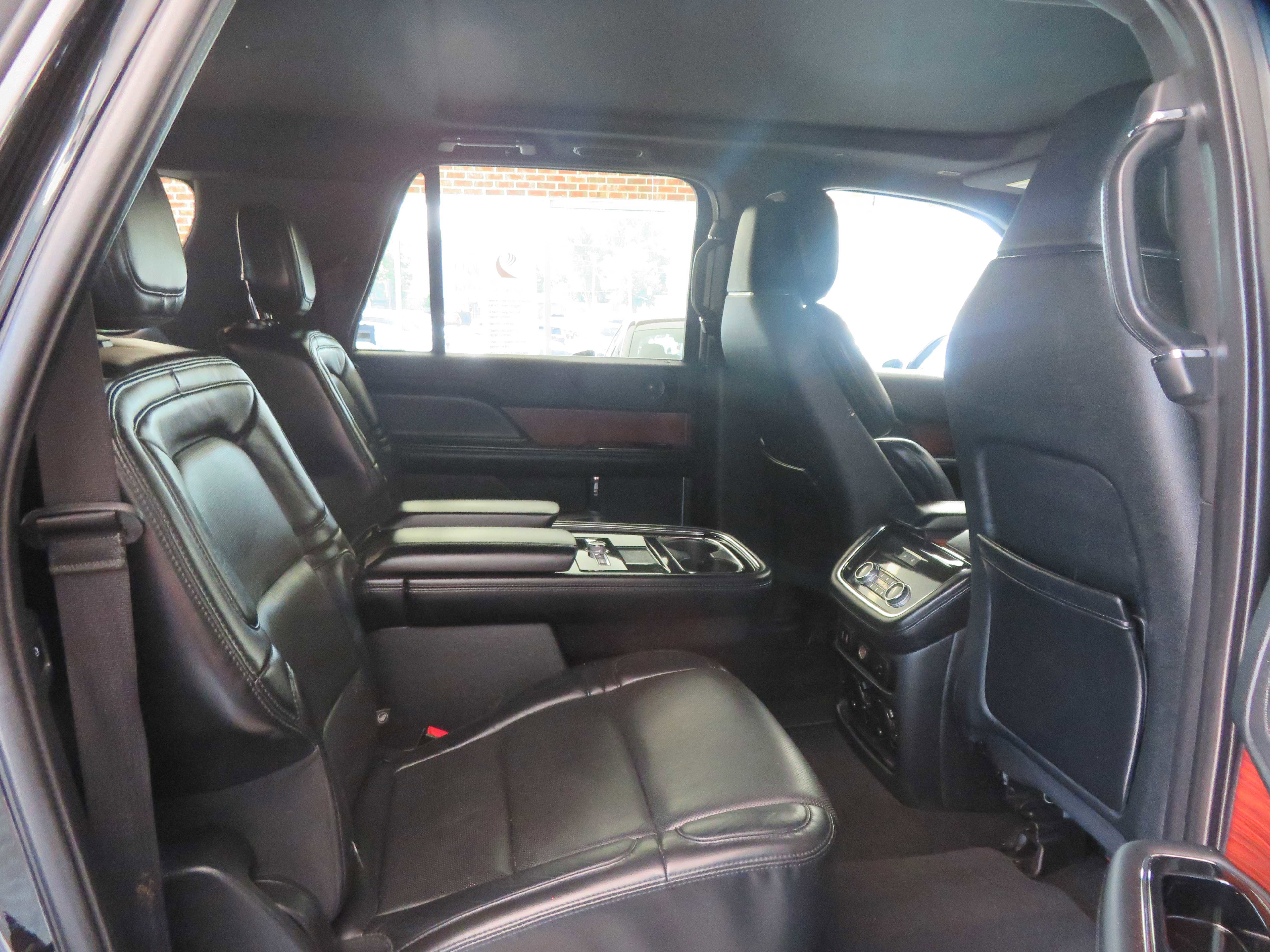 Used 2020 Lincoln Navigator L Reserve image 20