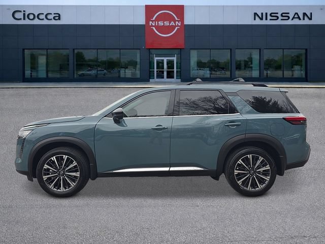 New 2026 Nissan Pathfinder Platinum AWD/4WD image 2