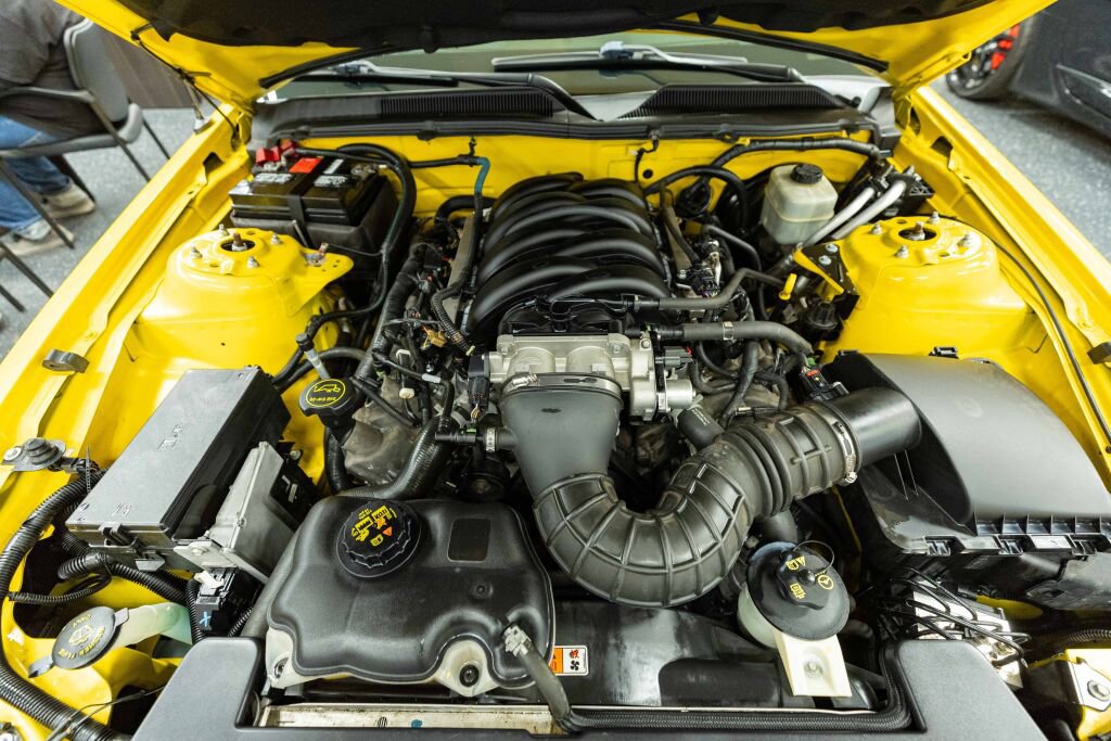 Used 2005 Ford Mustang GT Premium image 13