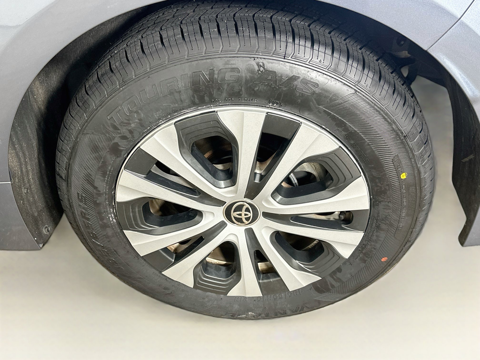Used 2020 Toyota Corolla LE FWD image 11
