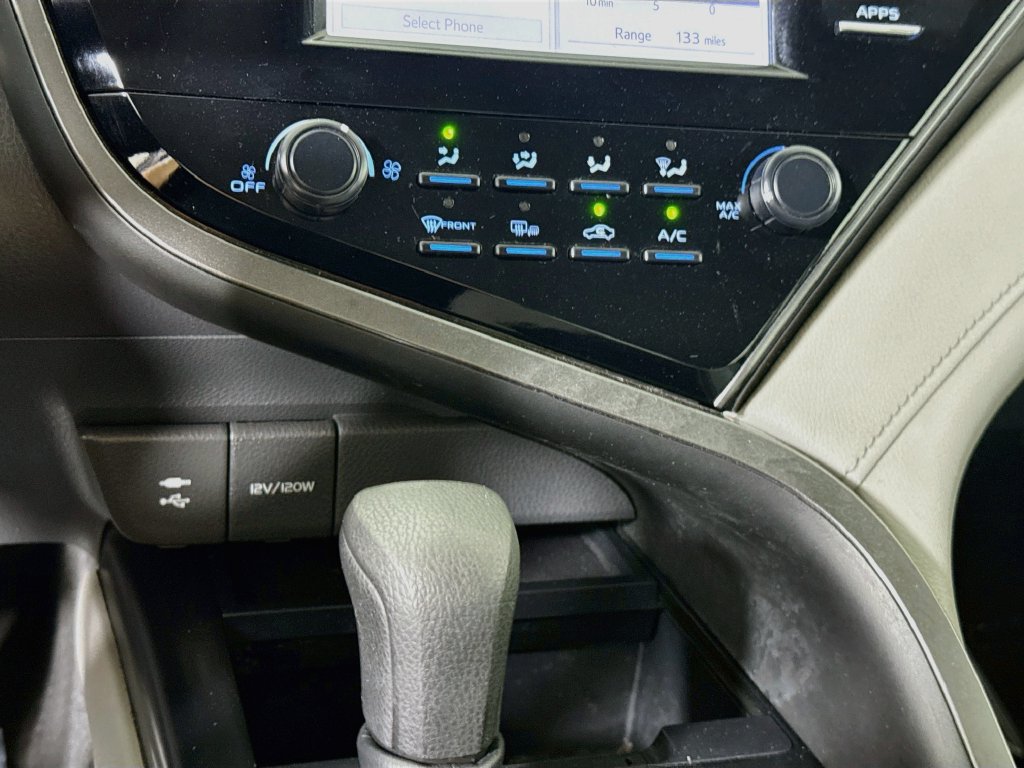 Certified 2019 Toyota Camry LE w/ Convenience Package FWD image 8