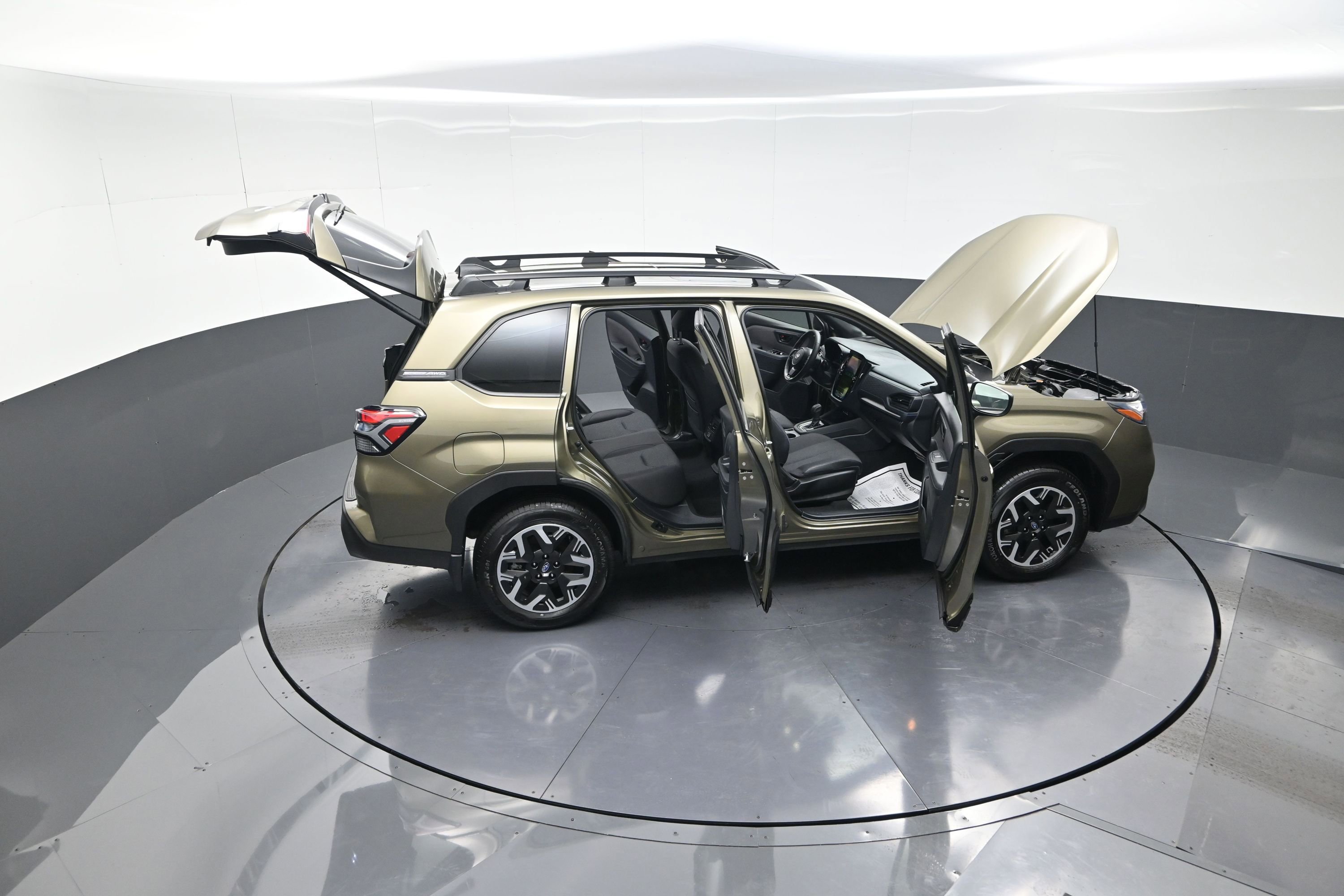 Used 2025 Subaru Forester Premium image 14