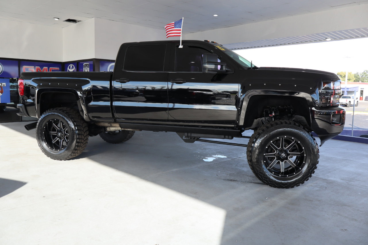 Used 2015 Chevrolet Silverado 2500 LTZ image 6