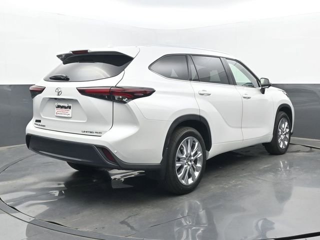 Used 2026 Toyota Highlander Limited image 6