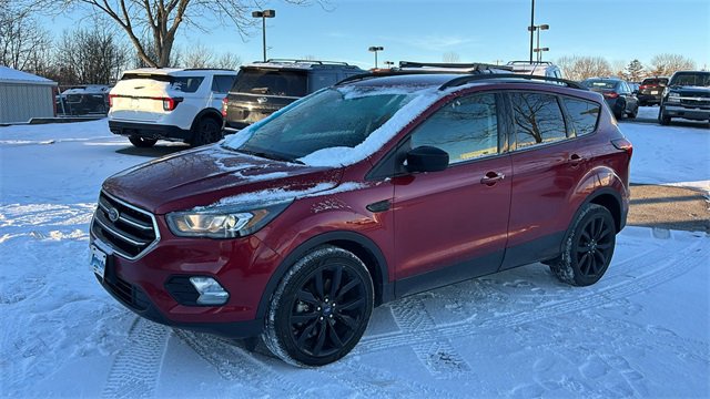Used 2019 Ford Escape SE image 2