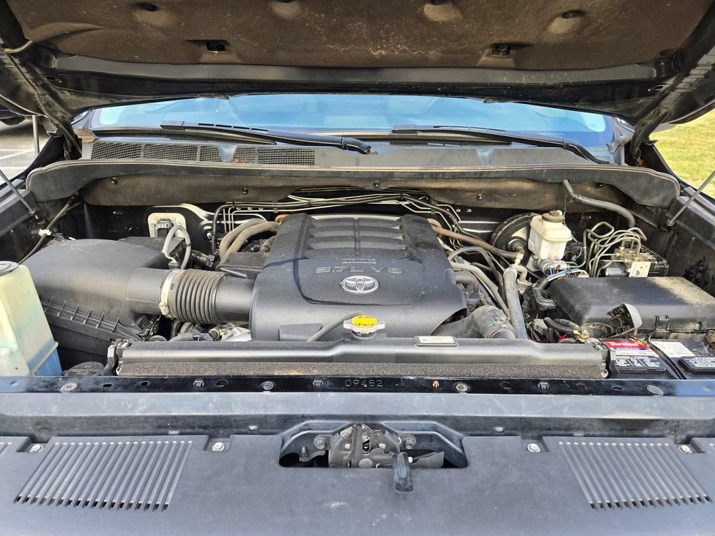 Used 2014 Toyota Tundra SR5 w/ SR5 Upgrade Package image 31