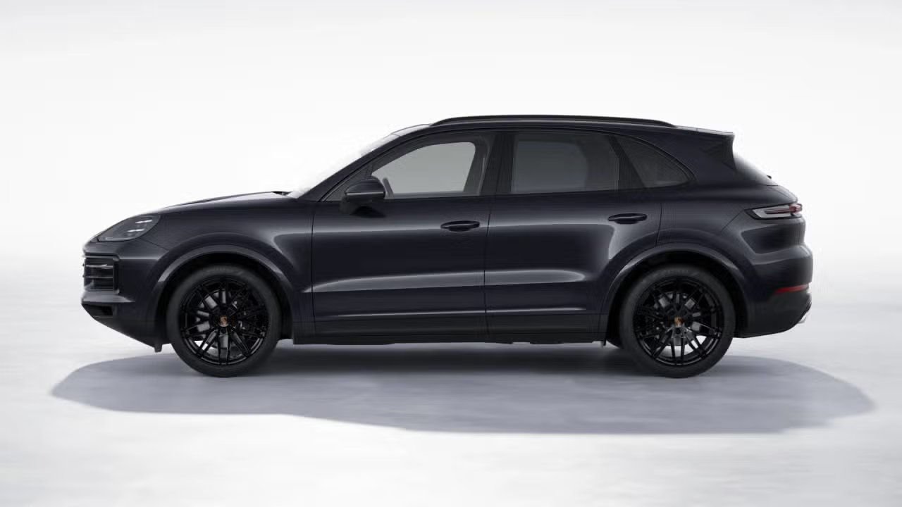 Certified 2026 Porsche Cayenne AWD/4WD image 2