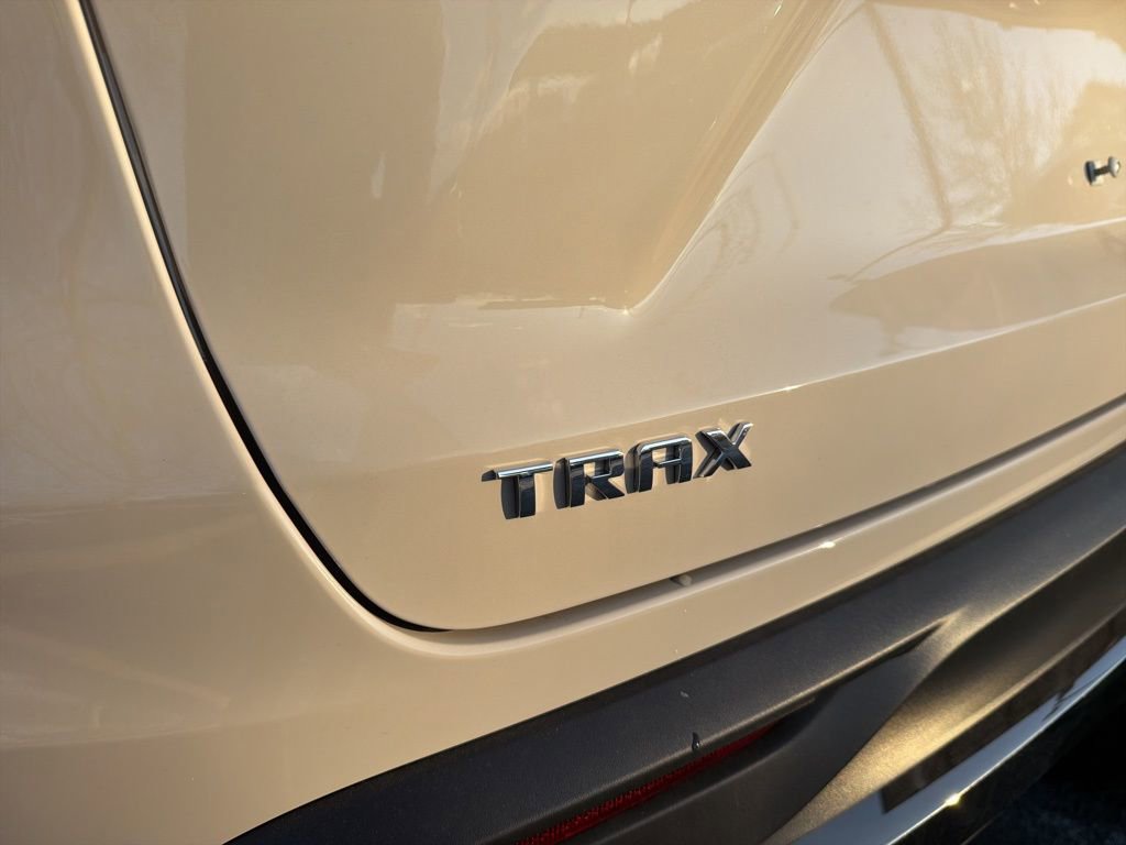 New 2026 Chevrolet Trax ACTIV w/ Sunroof Package image 41