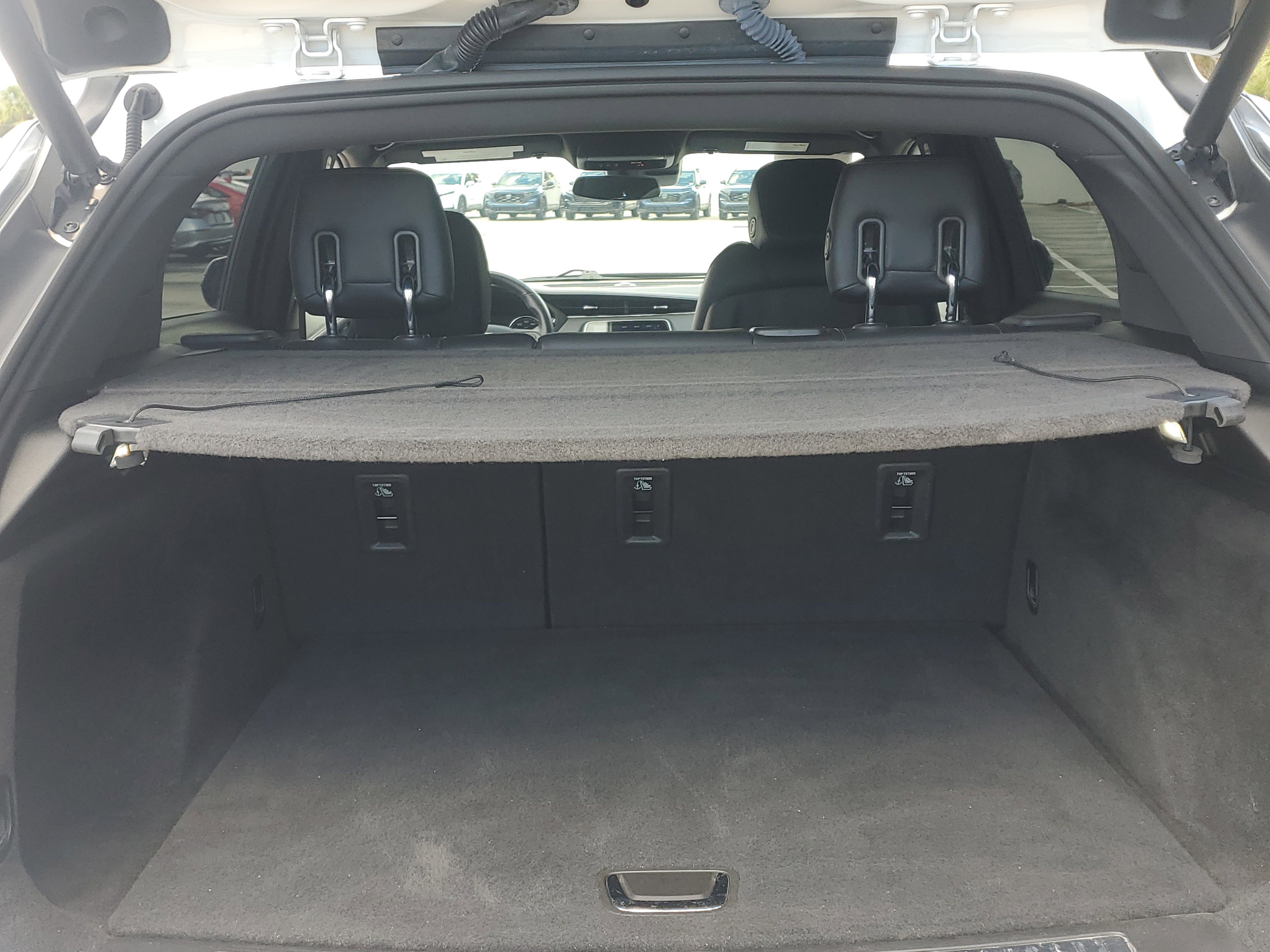 Used 2022 Cadillac XT4 Sport w/ Cold Weather Package image 9