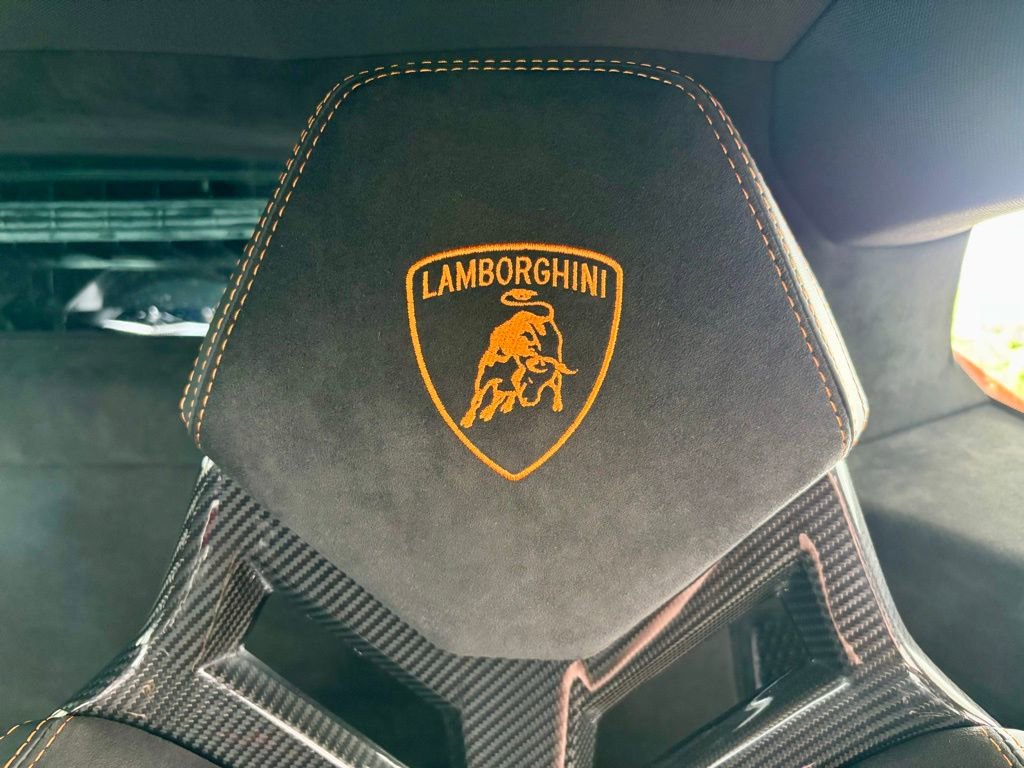 Used 2024 Lamborghini Huracan Sterrato image 26