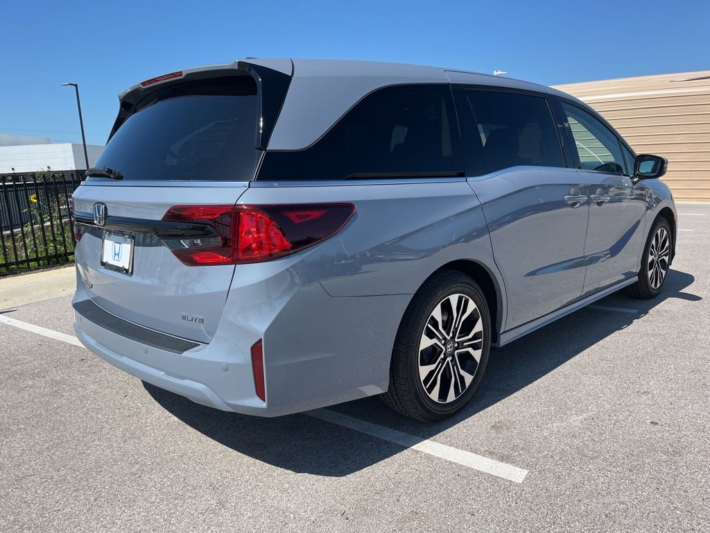 Certified 2026 Honda Odyssey Elite image 4