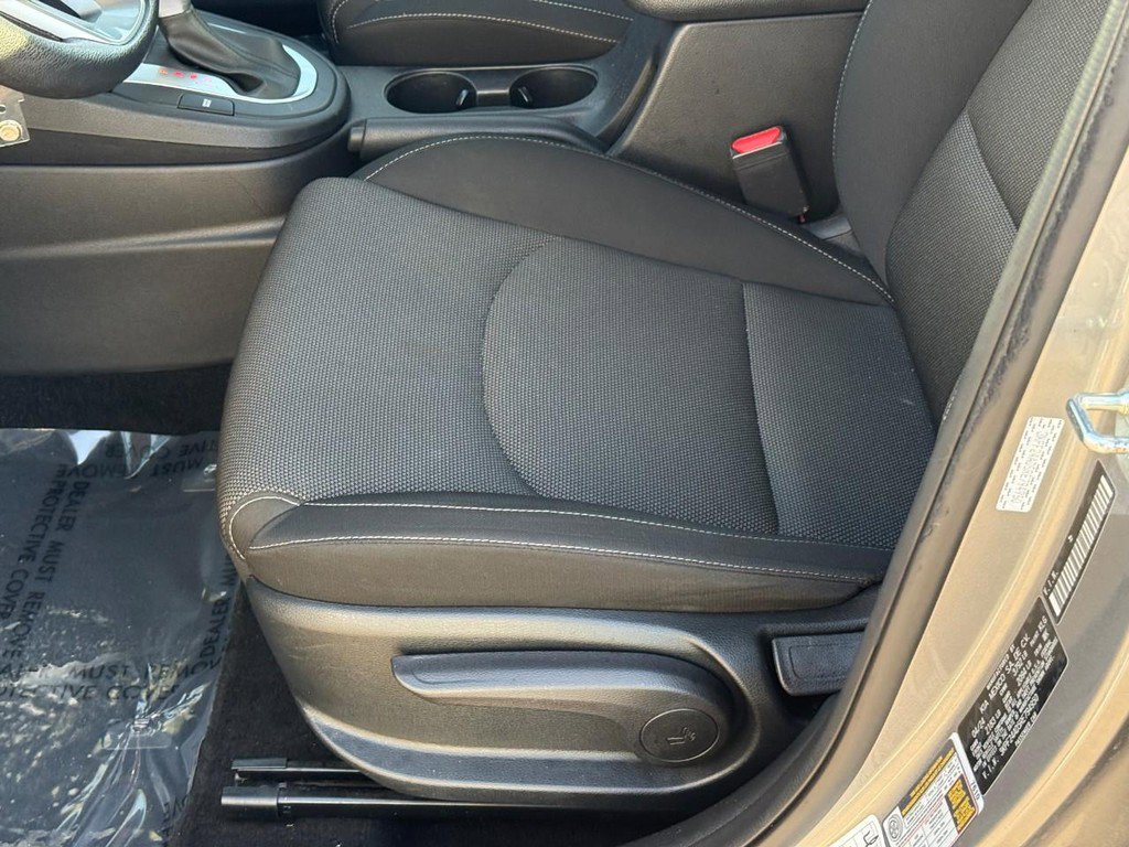 Used 2024 Kia Forte LXS image 18