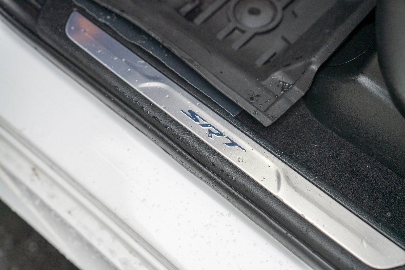 Used 2019 Jeep Grand Cherokee SRT image 12