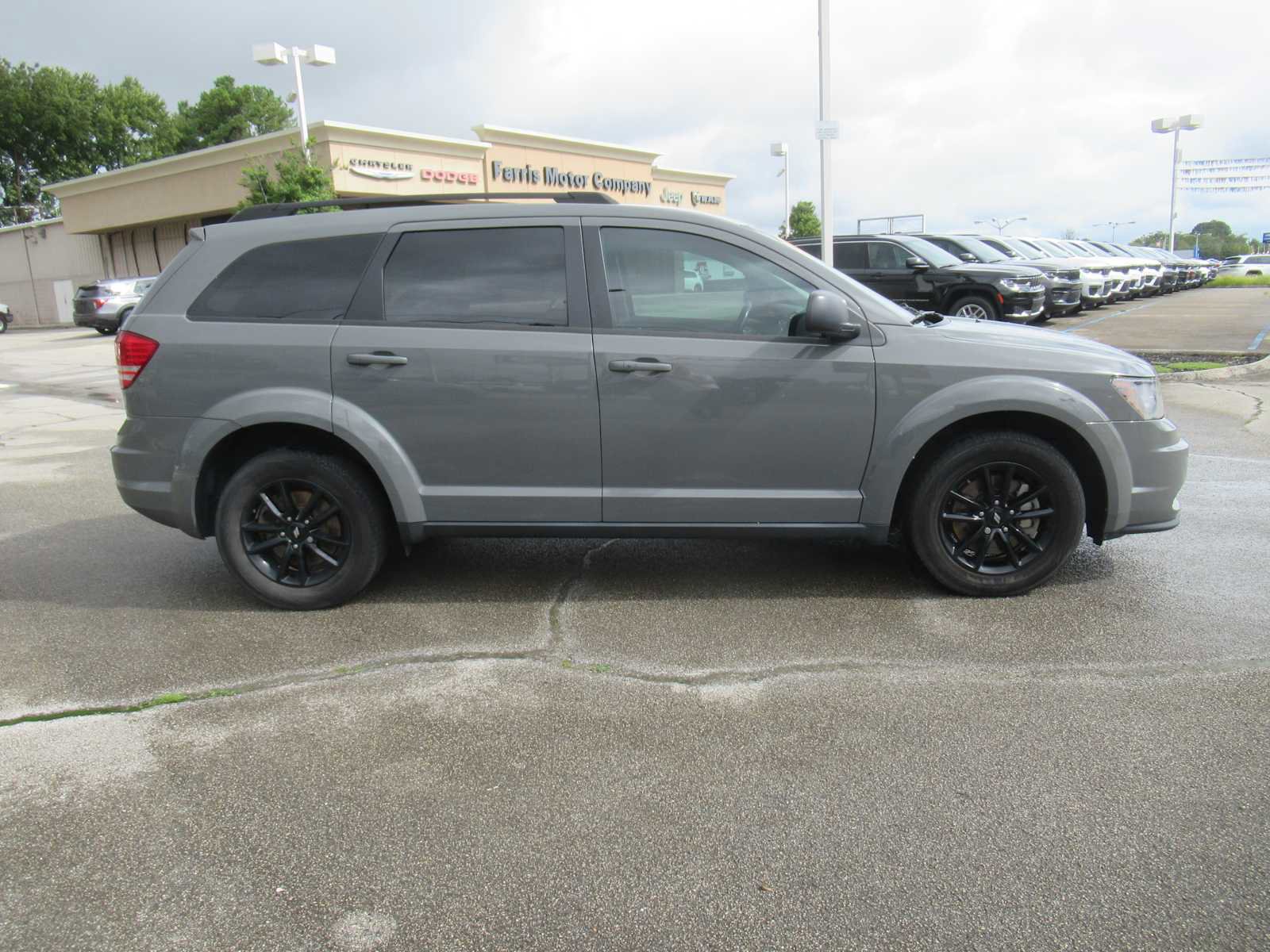 Used 2020 Dodge Journey SE w/ SE Popular Equipment Group image 8