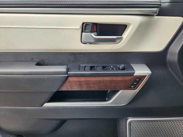 Used 2025 Toyota Sequoia Capstone image 16