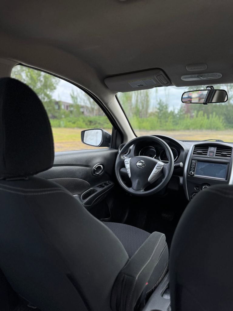 Used 2019 Nissan Versa SV FWD image 29