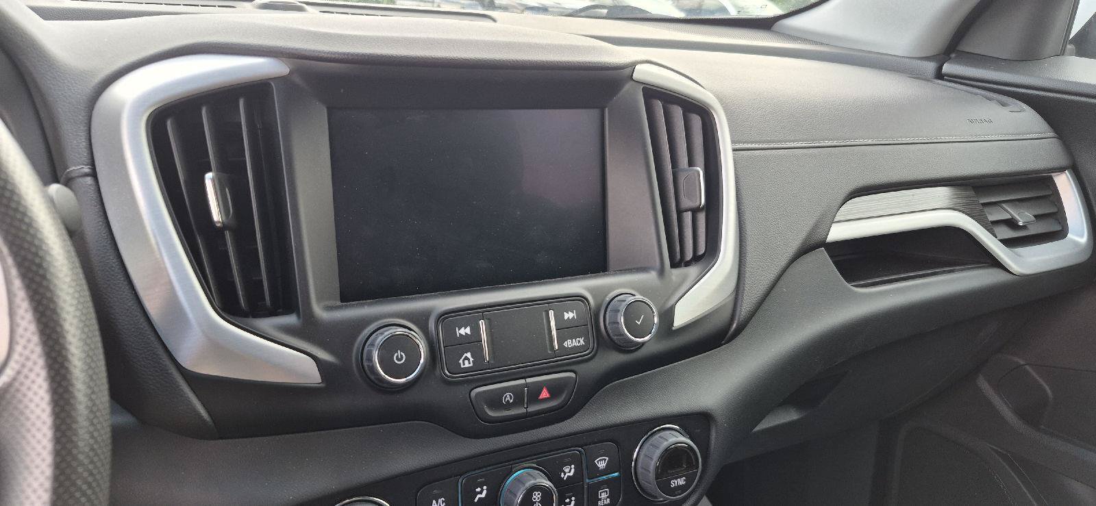 Used 2023 GMC Terrain SLE w/ Driver Convenience Package FWD image 8