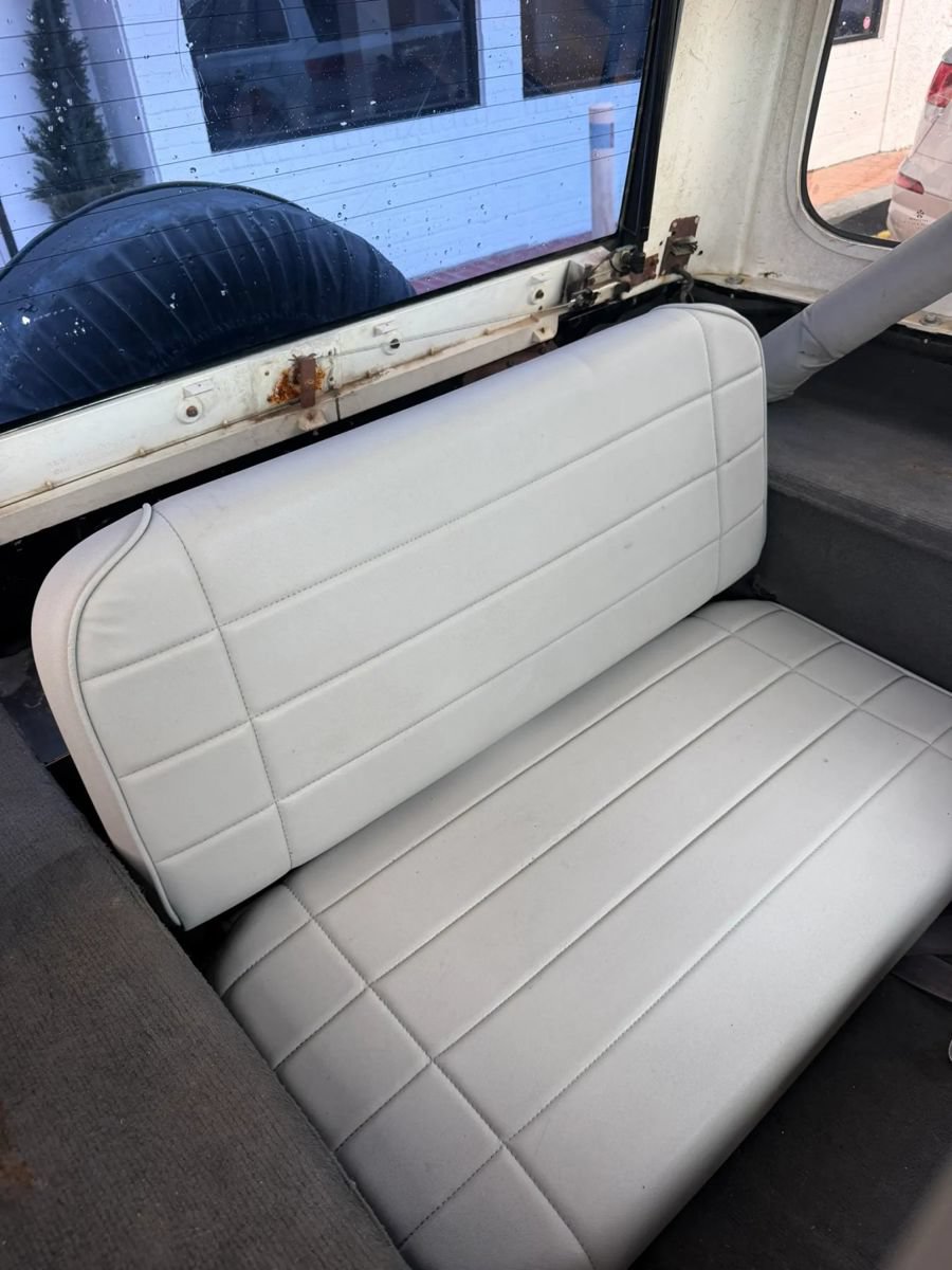 Used 1991 Jeep Wrangler S AWD/4WD image 15