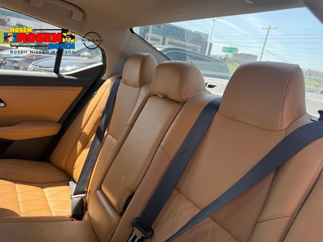 Used 2020 Nissan Sentra SV w/ SV Premium Package FWD image 19