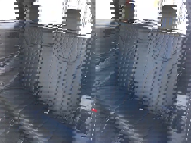 Used 2023 Hyundai Palisade Limited image 8