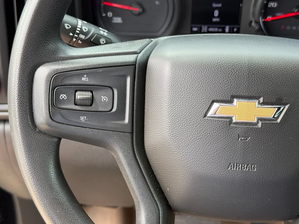 Used 2022 Chevrolet Silverado 2500 Custom w/ Custom Value Package AWD/4WD image 17