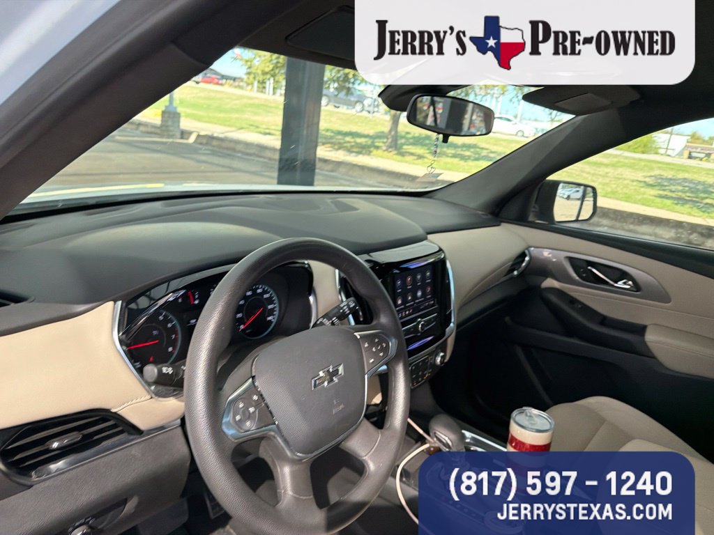 Used 2023 Chevrolet Traverse LS w/ Midnight/Sport Edition FWD image 8