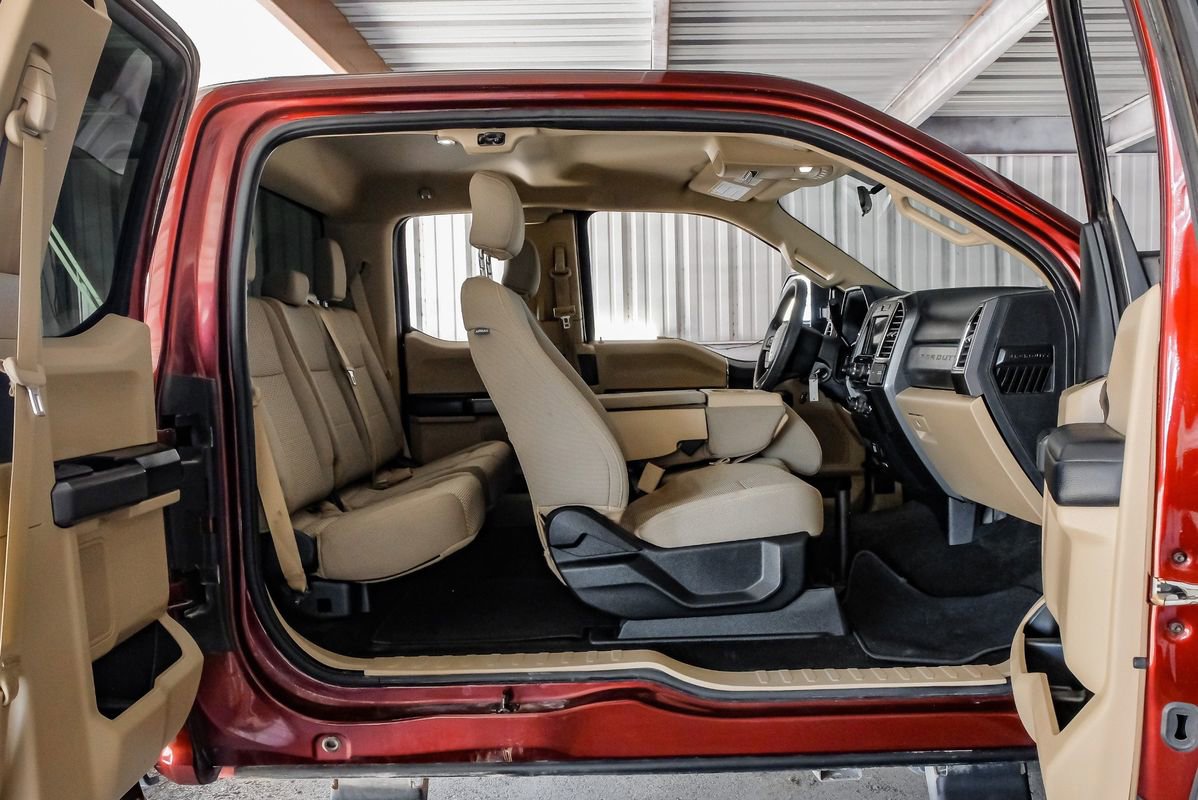 Used 2017 Ford F250 XLT image 33