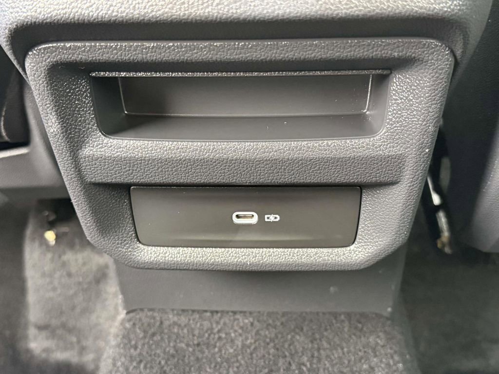 Used 2022 Volkswagen Taos SE image 14