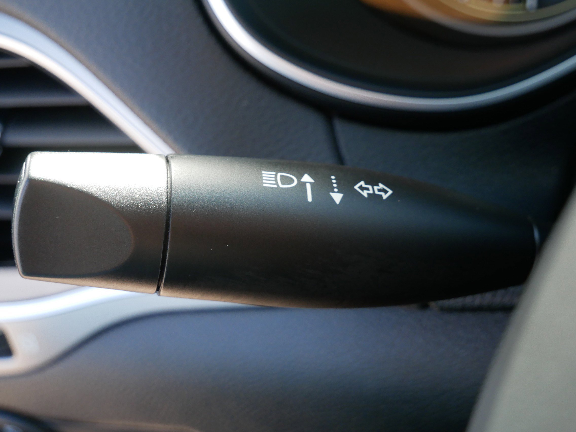 Certified 2022 Jeep Cherokee Limited image 33