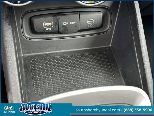 Certified 2023 Hyundai Venue SEL w/ Cargo Package image 31