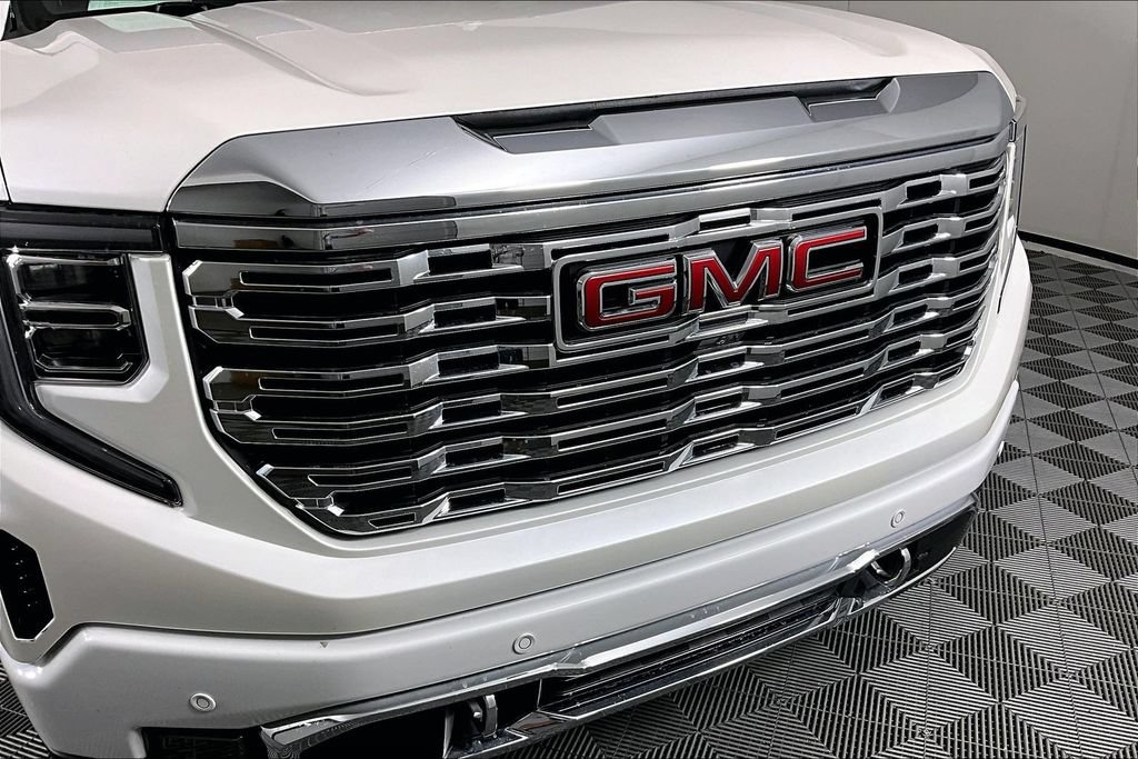 Used 2024 GMC Sierra 1500 Denali AWD/4WD image 31