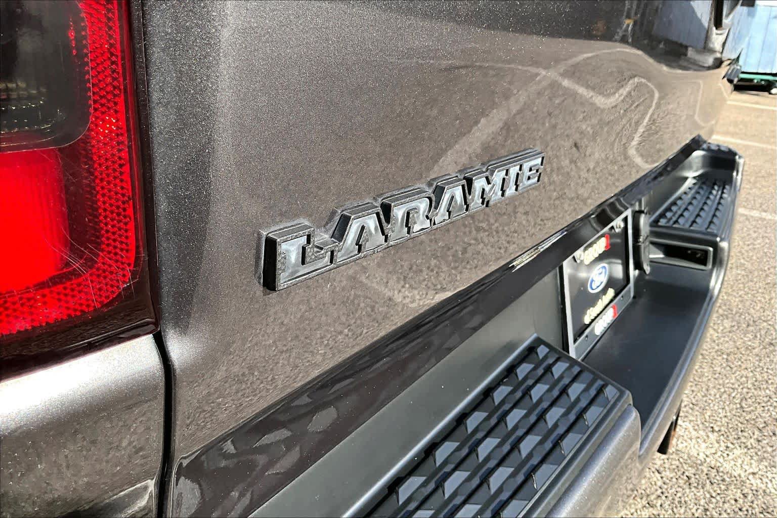 Used 2021 RAM 1500 Laramie AWD/4WD image 12