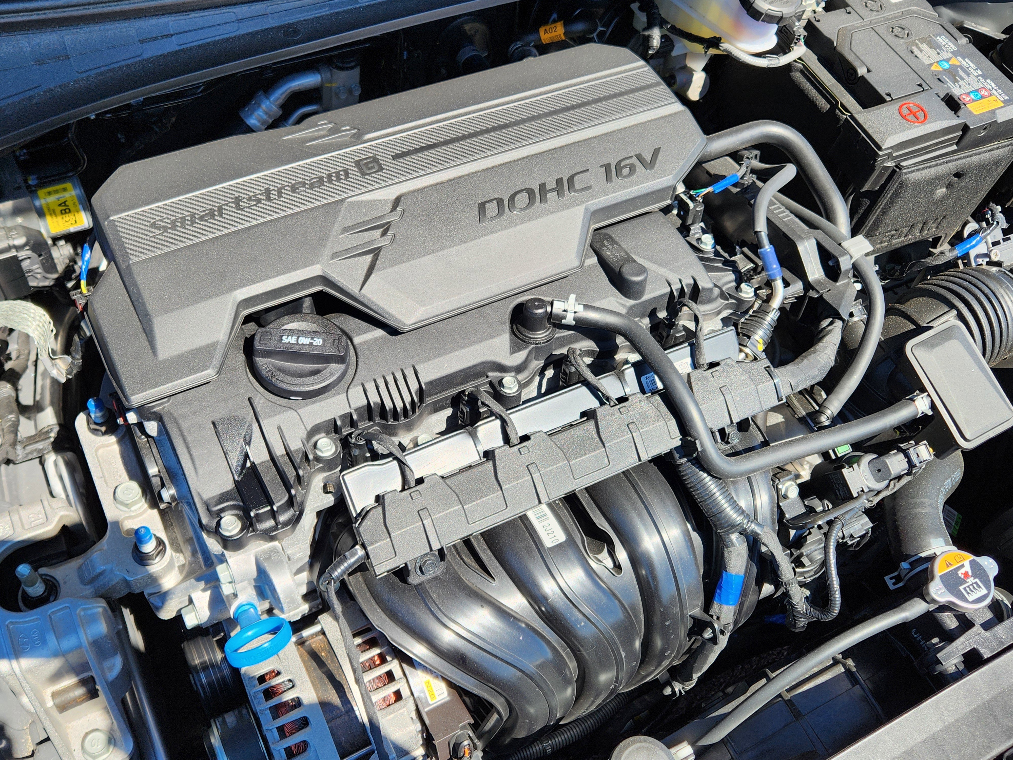 Certified 2025 Hyundai Elantra Sport image 9