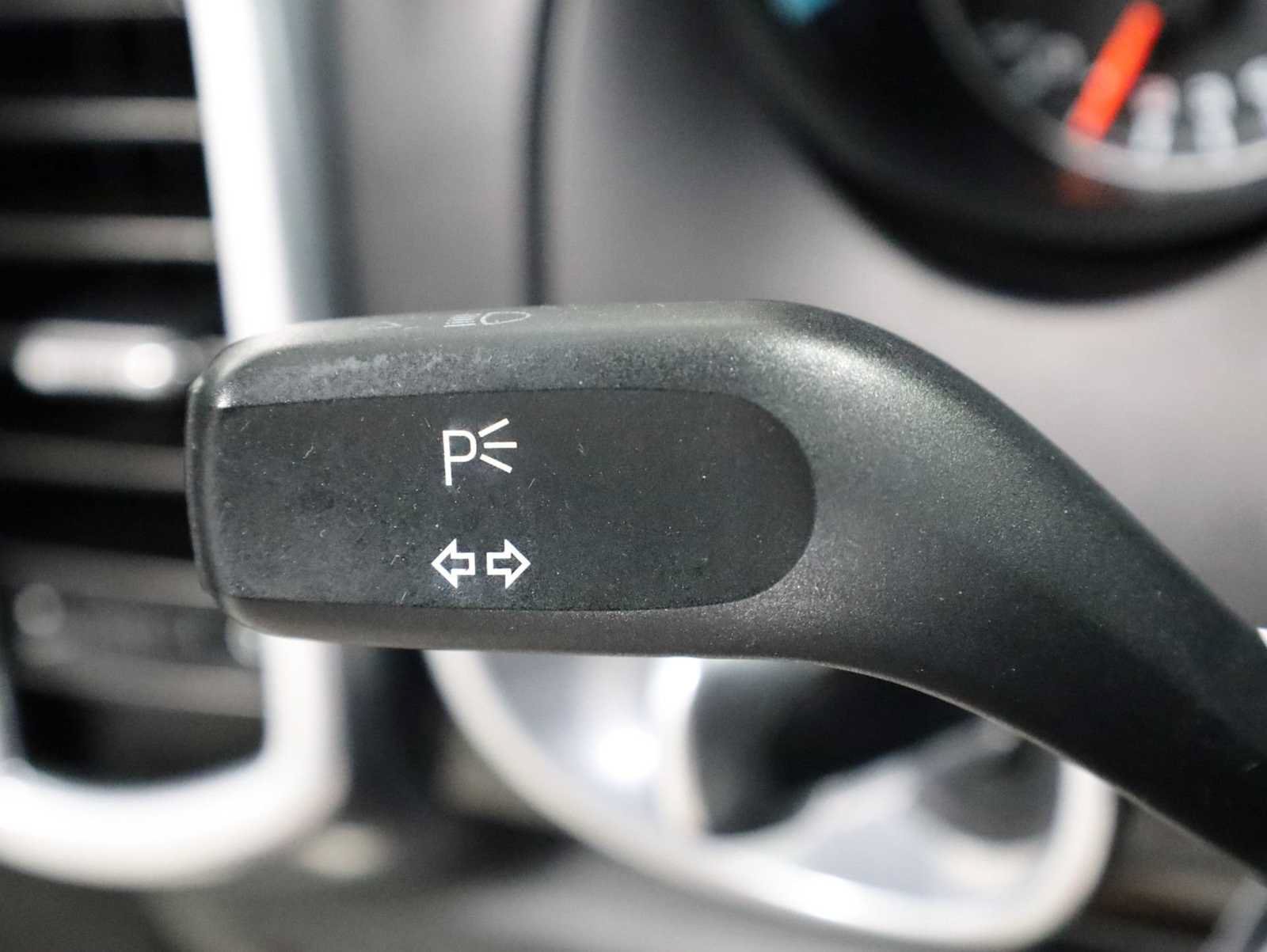 Used 2016 Porsche Cayenne GTS AWD/4WD image 31