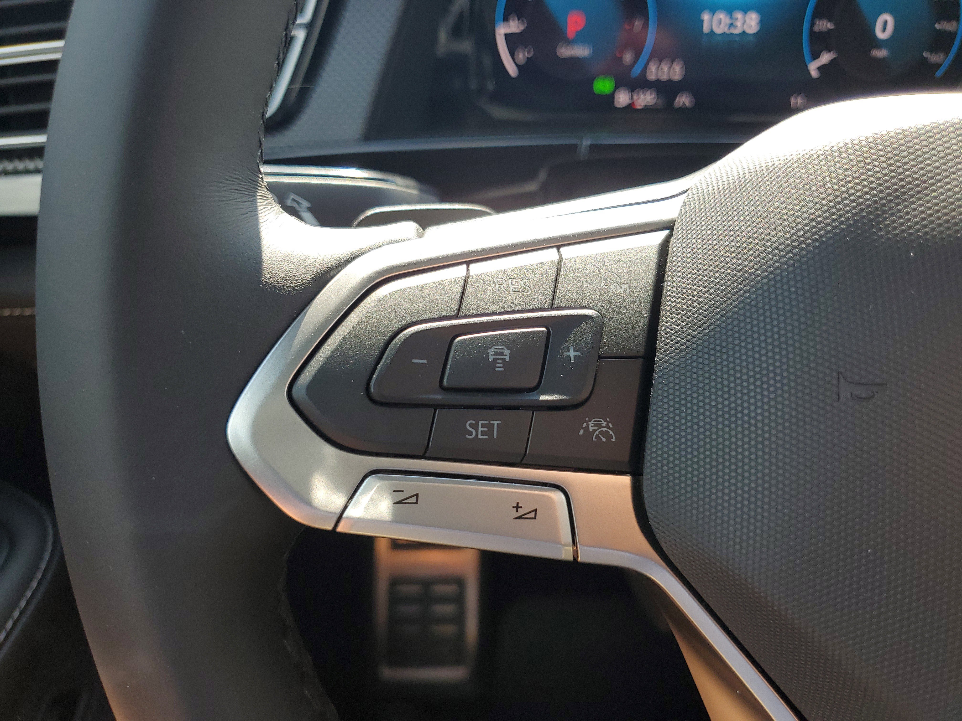 New 2026 Volkswagen Atlas Cross Sport SEL R-Line image 21