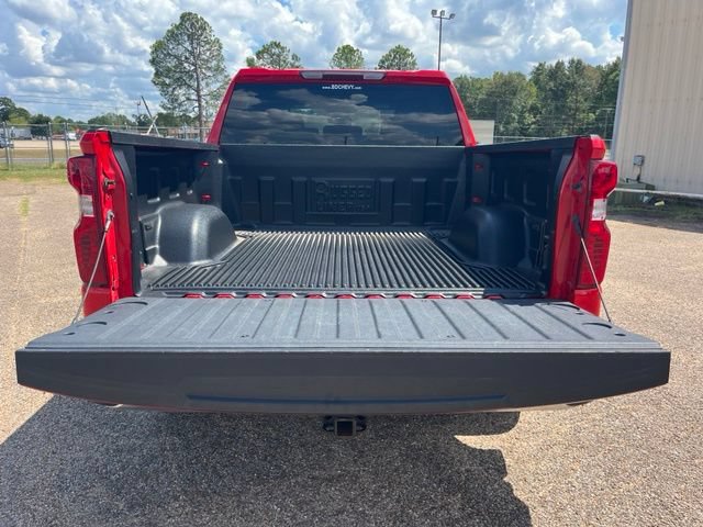 Used 2025 Chevrolet Silverado 1500 LT RWD image 7