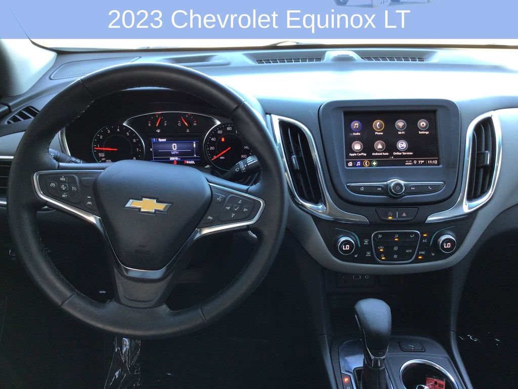 Used 2023 Chevrolet Equinox LT FWD image 2