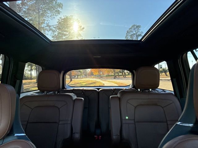 Certified 2022 Lincoln Aviator Reserve w/ Equipment Group 201A image 34