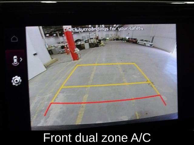 Used 2022 Kia Sorento EX w/ Panoramic Sunroof Package image 8